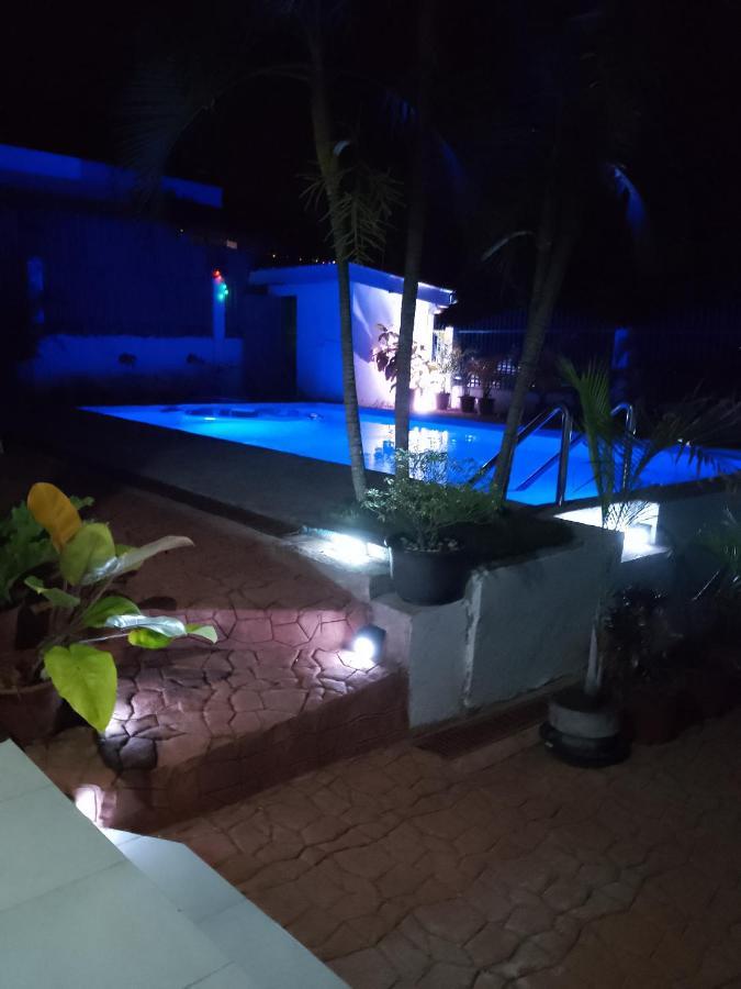 Beth'S Villa Moalboal Exterior foto